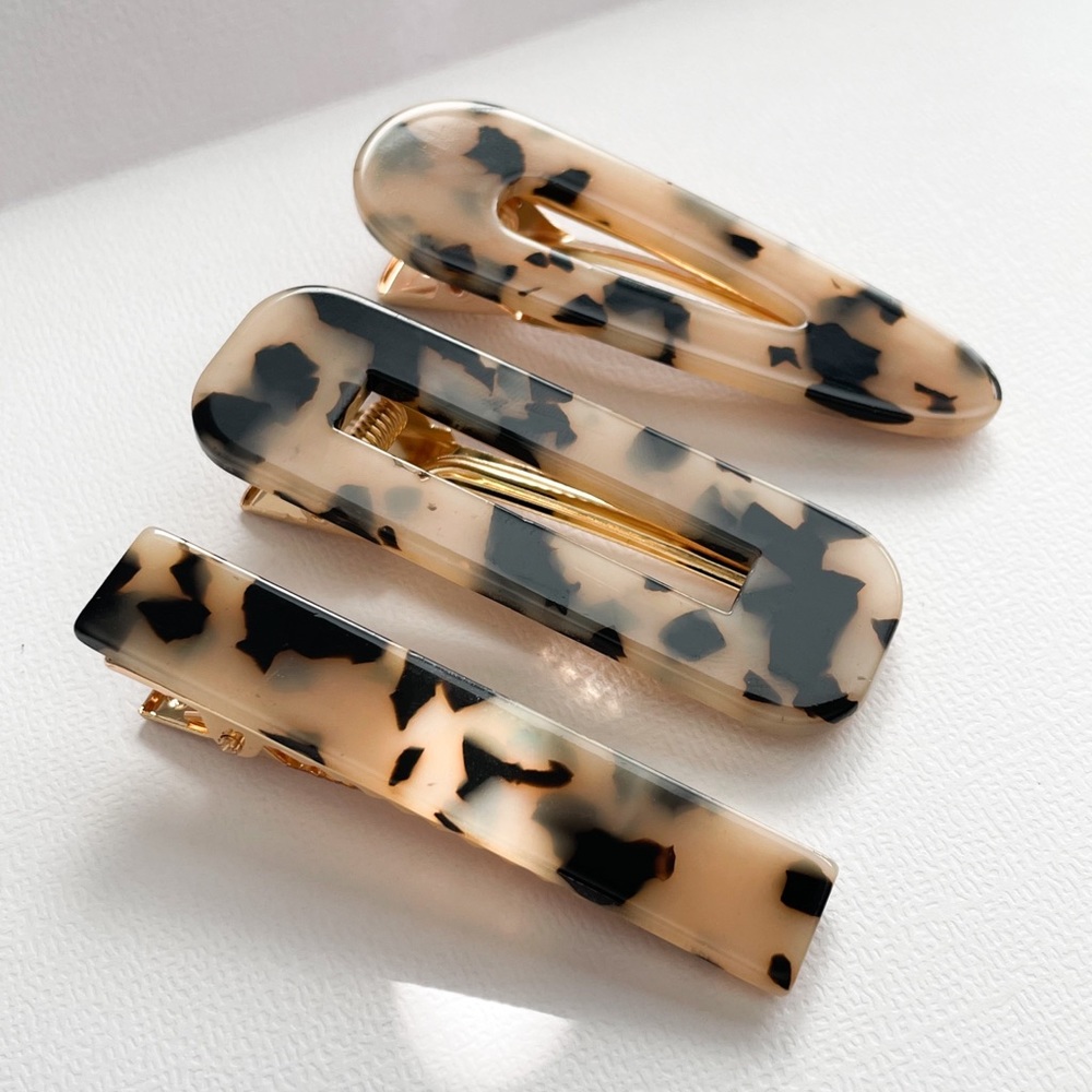 BRAND NEW Tortoise Hair Clips
